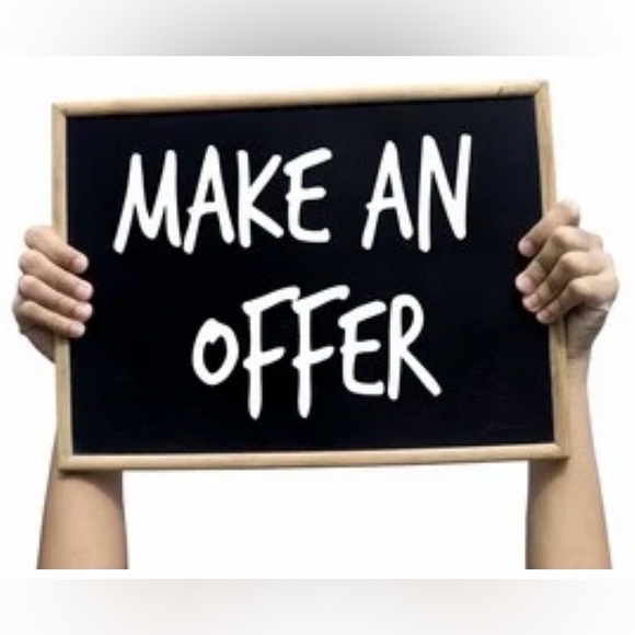 Elegant Silver and Gold Horse Brooch - Picture 4 of 4